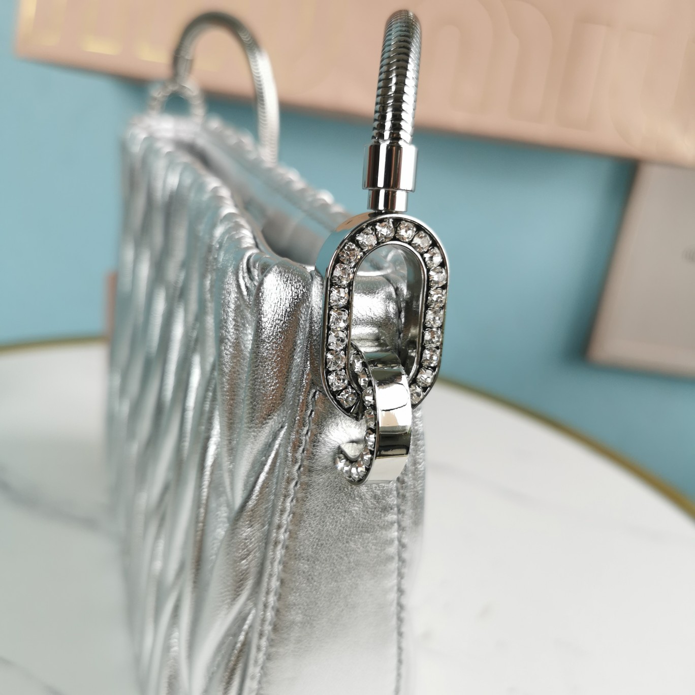 miumiu缪缪顶级进口小羊皮最新腋下包5BA200