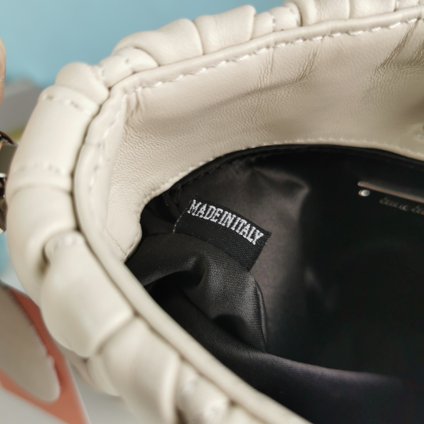 miumiu缪缪顶级进口小羊皮最新腋下包5BA200