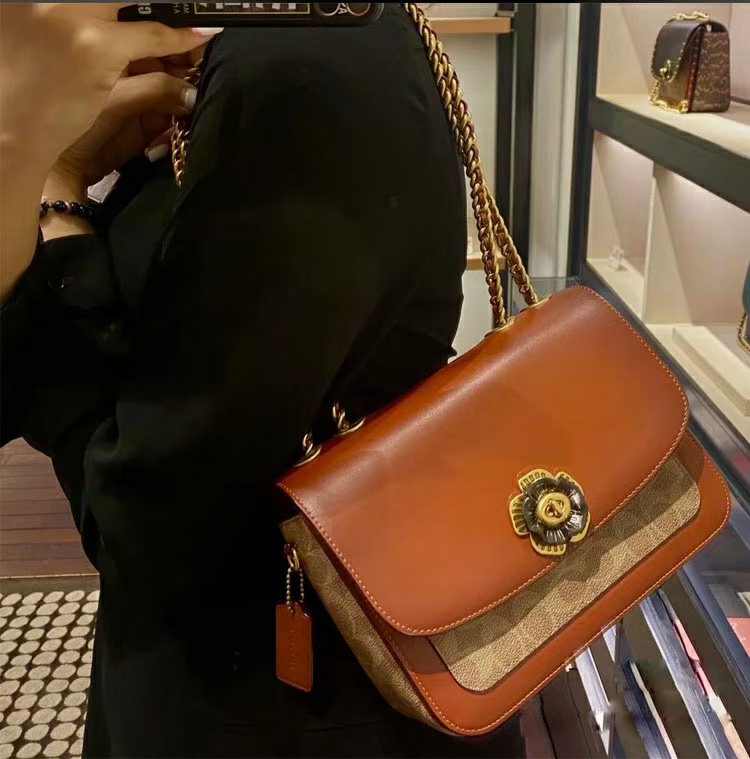 0827 coach 2021 parker 23*17