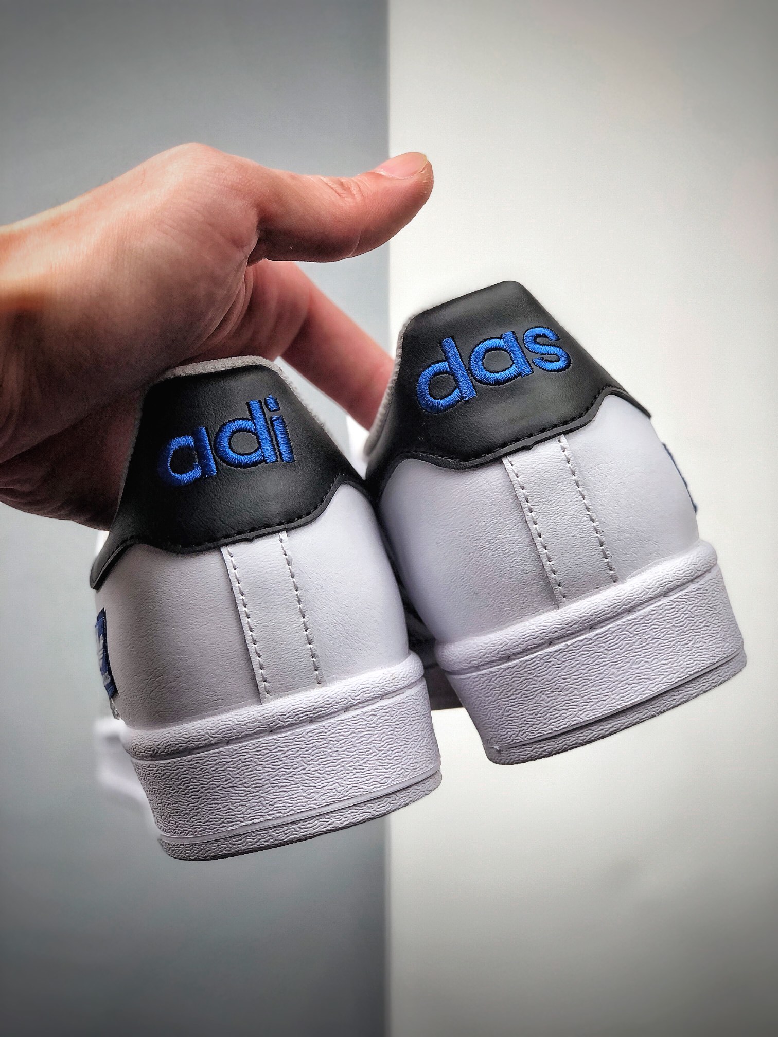 180  AD 阿迪 Superstar 贝壳头运动休闲板鞋新配色采用新Ortholite鞋垫透气防汗