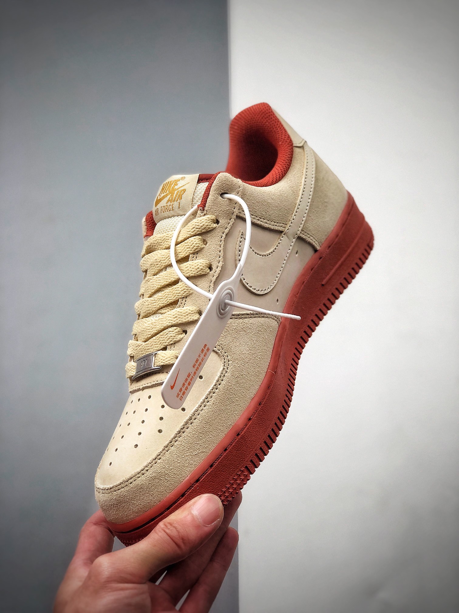 240 NIKE FORCE空军一号运动休闲板鞋   AA1391-111