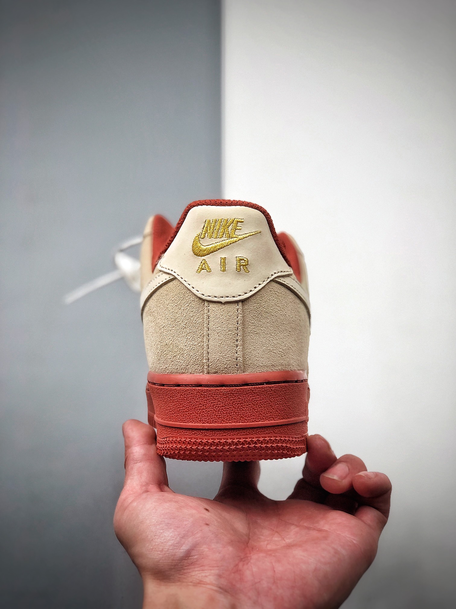 240 NIKE FORCE空军一号运动休闲板鞋   AA1391-111