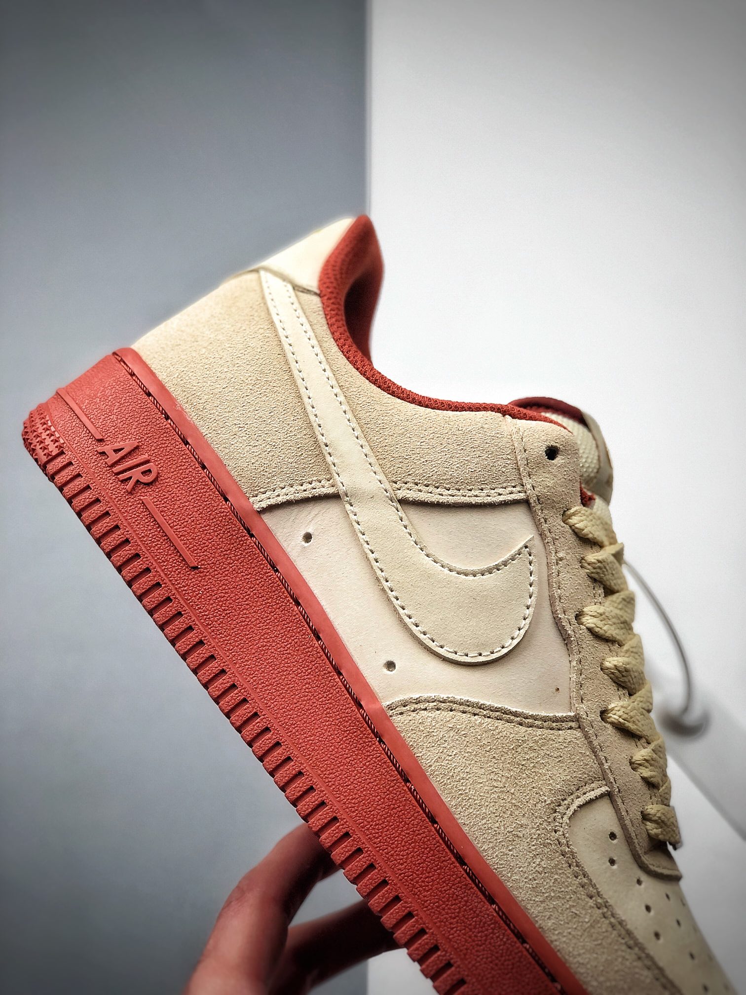 240 NIKE FORCE空军一号运动休闲板鞋   AA1391-111