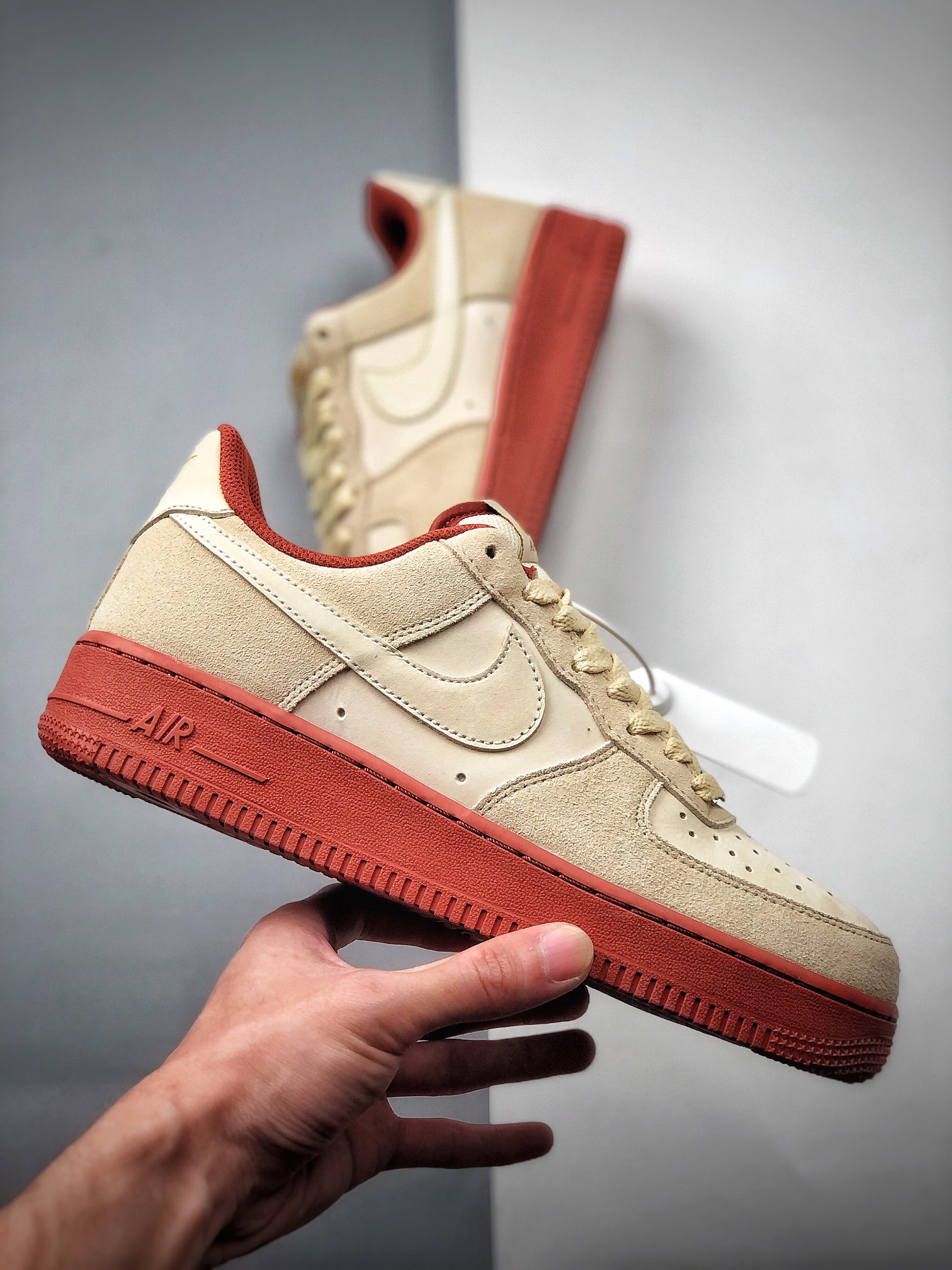 240 NIKE FORCE空军一号运动休闲板鞋   AA1391-111
