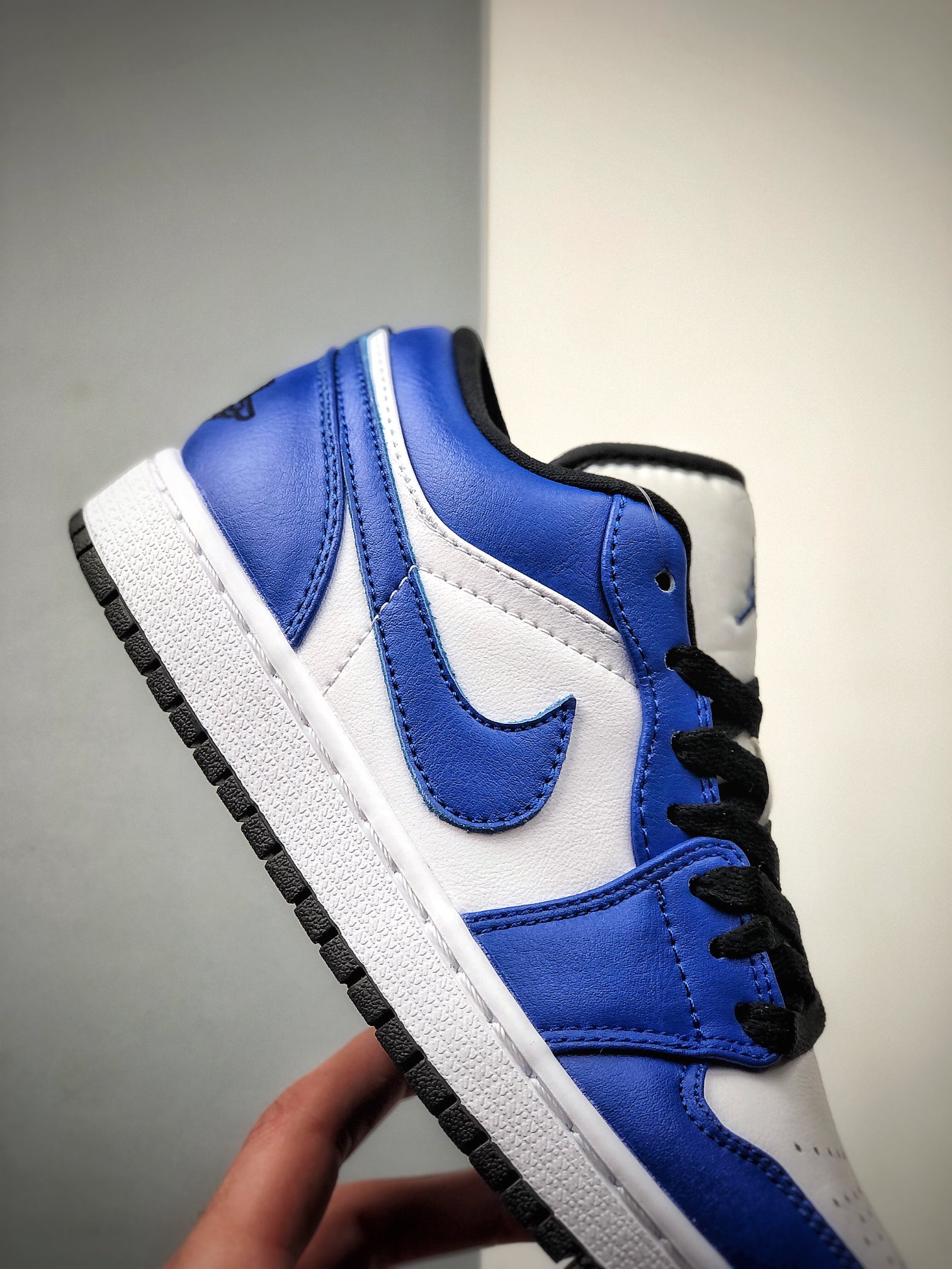 200  Air Jordan 1 Low 白蓝/小闪电AJ1乔1低帮休闲板鞋  553558-124