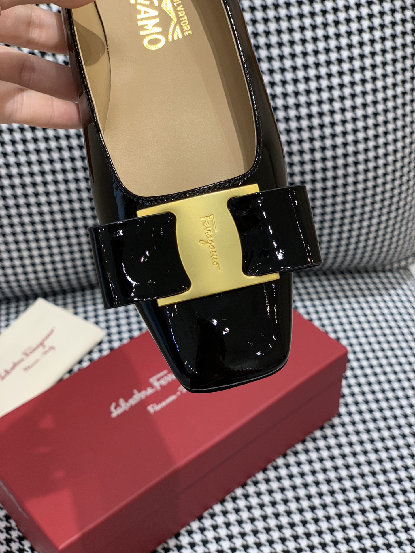 顶级版本SFsalvatoreFerraga*o️菲拉*慕中古款方头中跟小跟油边蝴蝶结单鞋️中古店才有的