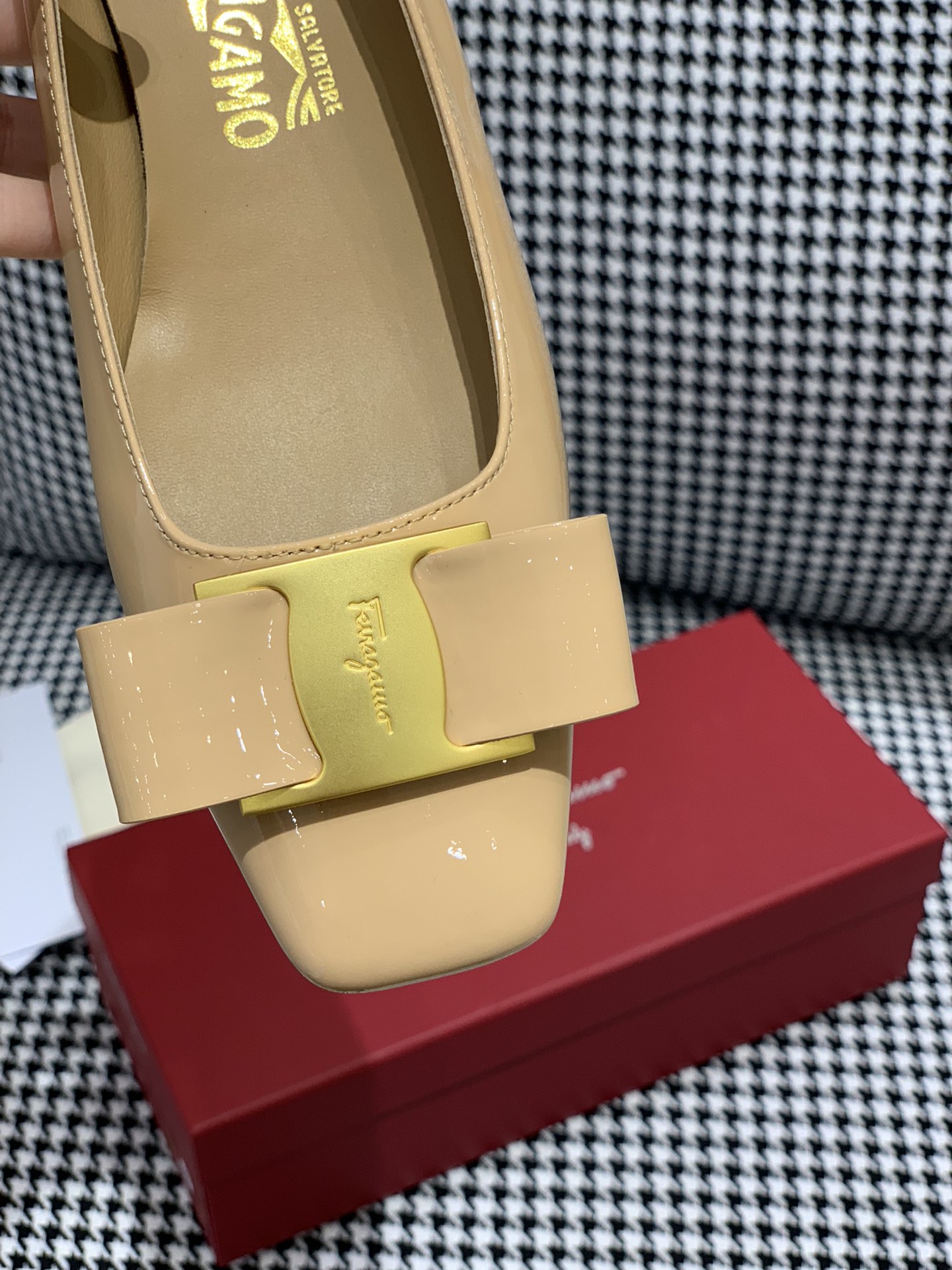 顶级版本SFsalvatoreFerraga*o️菲拉*慕中古款方头中跟小跟油边蝴蝶结单鞋️中古店才有的