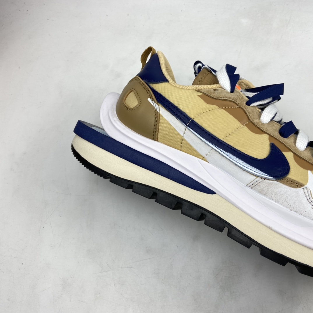 P280 Sacai x Nike Pegasus Vaporfly SP 大重叠双钩子 改良马拉松解构设计前卫变形三层底休闲慢跑鞋 DD1875-200