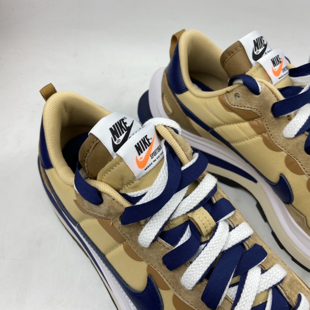 P280 Sacai x Nike Pegasus Vaporfly SP 大重叠双钩子 改良马拉松解构设计前卫变形三层底休闲慢跑鞋 DD1875-200