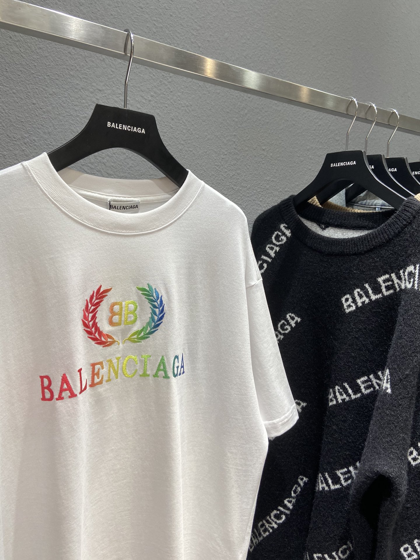 Balenciaga replica t shirt in N19 Islington for 2000 for sale  Shpock