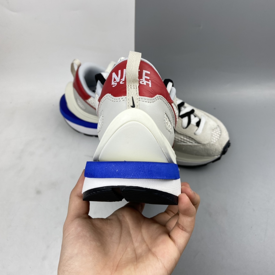 P380 日式解构美学联名Sacai x Nike Pegasus Vaporfly SP 大重叠双钩子 改良马拉松解构设计前卫变形三层底休闲慢跑鞋 CV1363-100