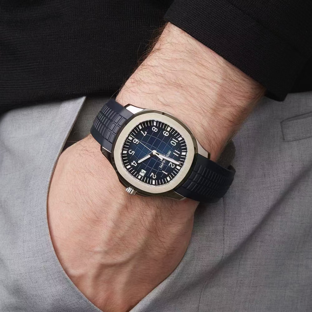 Producidas por la fábrica WY-3K, se han enviado granadas laterales azules y granadas laterales verdes. Patek …