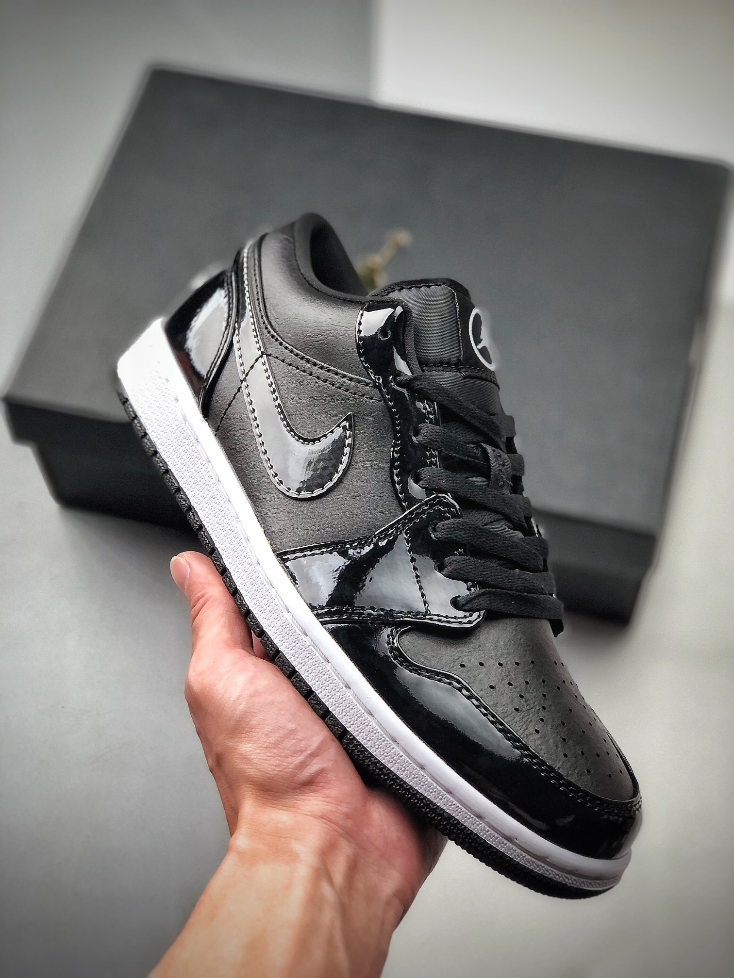 200 东契奇同款Air Jordan 1 Low SE ASW ”Black and White” 低帮  DD1650-001