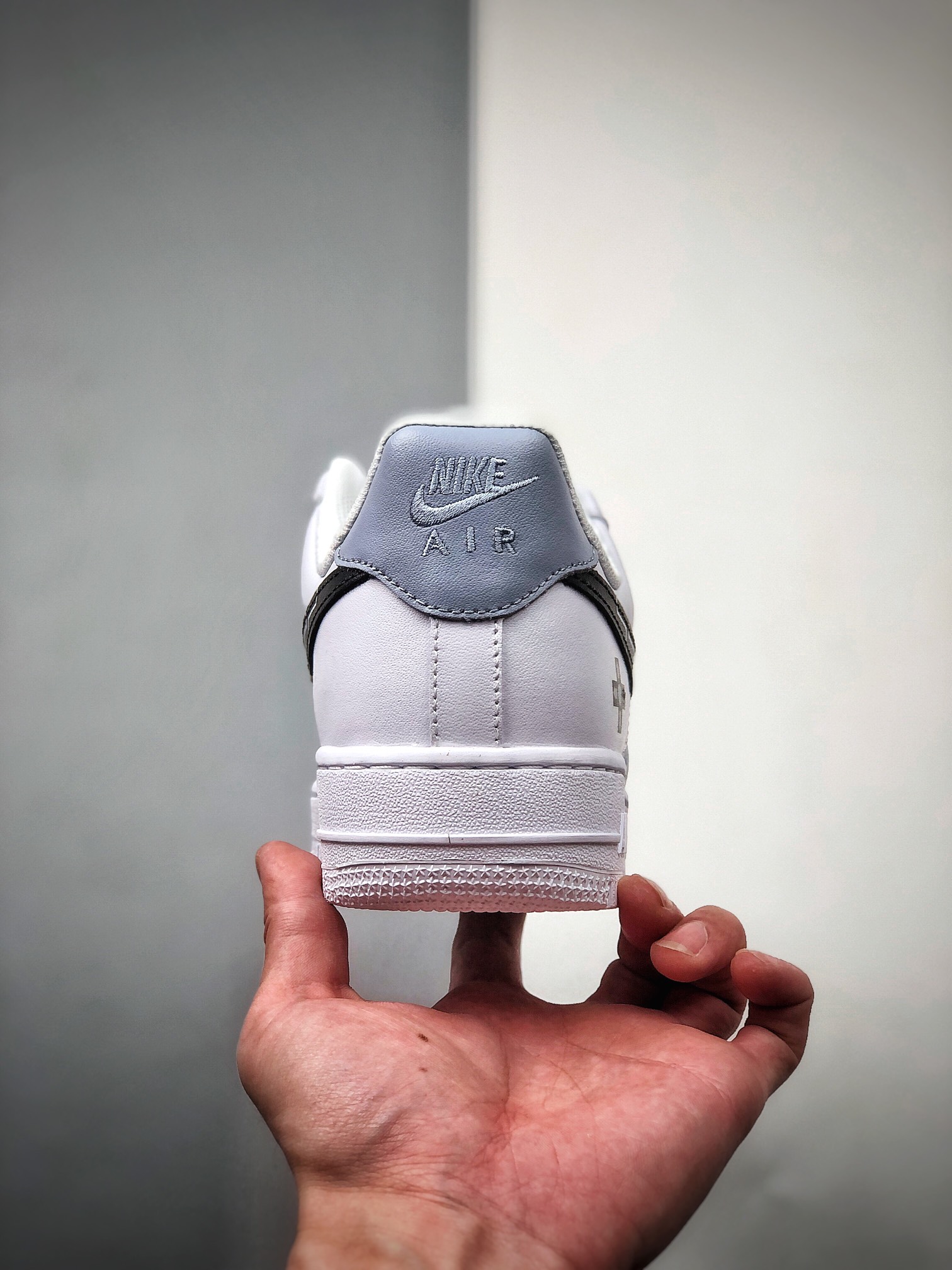 260  电玩立体按键 PS5主题 空军一号AF1 运动休闲复古板鞋 Air Force 1 内置蜂窝缓震气垫 DD8959-100