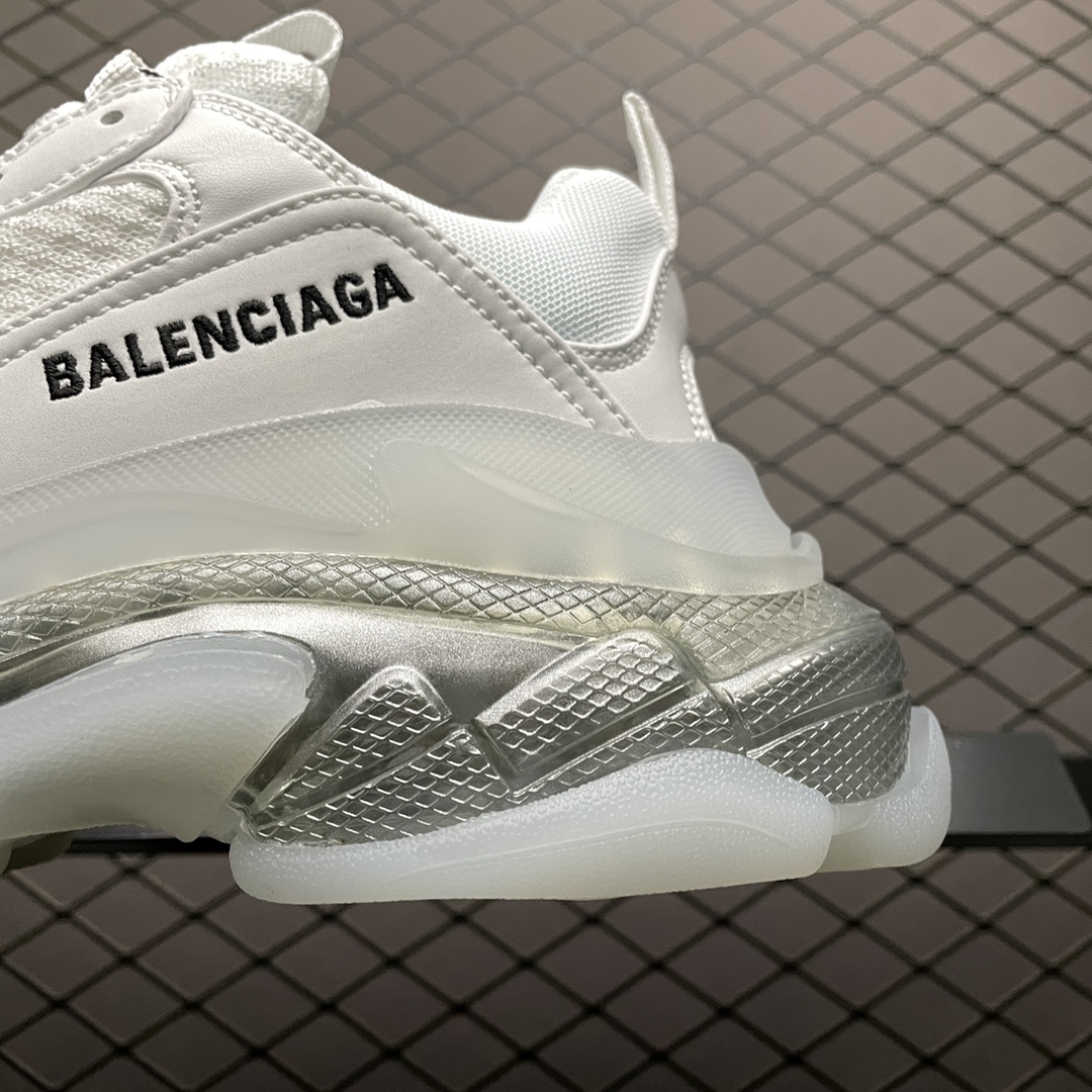 520 Balenciaga 巴黎世家 Triple S Sneaker 三代复古做旧休闲老爹鞋 全组合氮气水晶大底