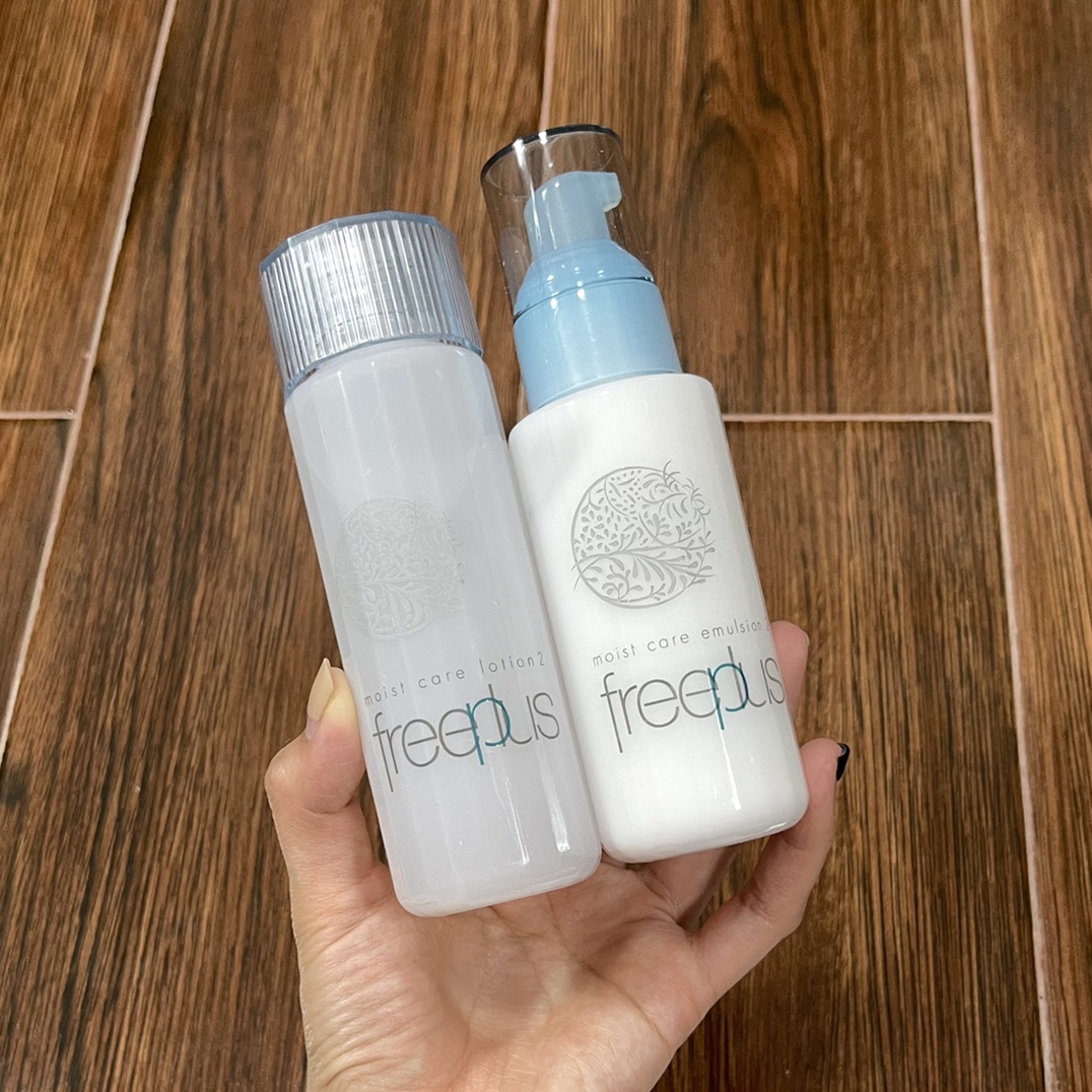 Freeplus Moist Care Lotion & Emulsion Set - Hydrating Skincare for All 3 i1619048216 1031 2