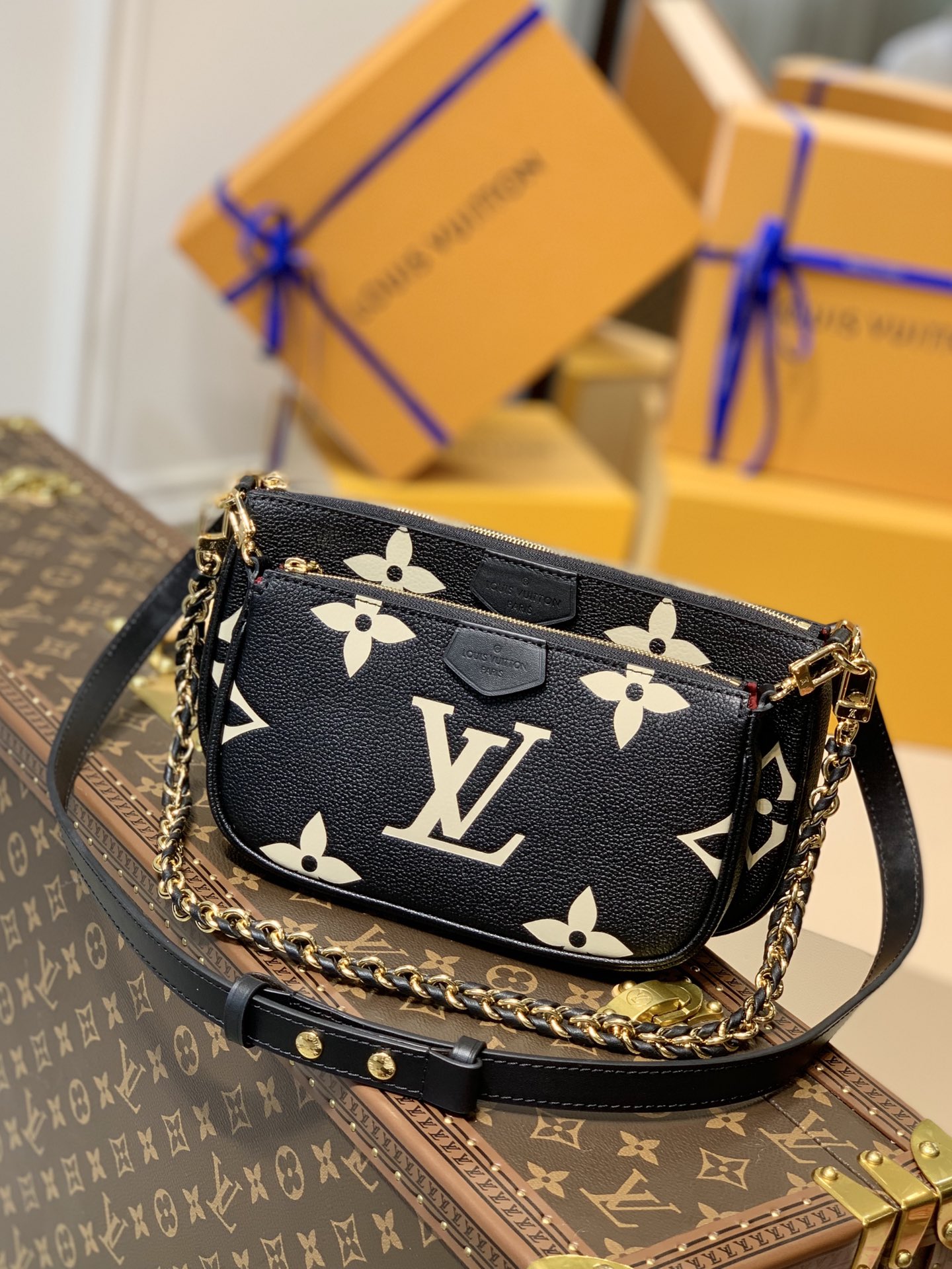 Louis Vuitton Bags Handbags Buy High Quality Cheap Hot Replica
 Black Gold Monogram Canvas Pochette Chains M45777