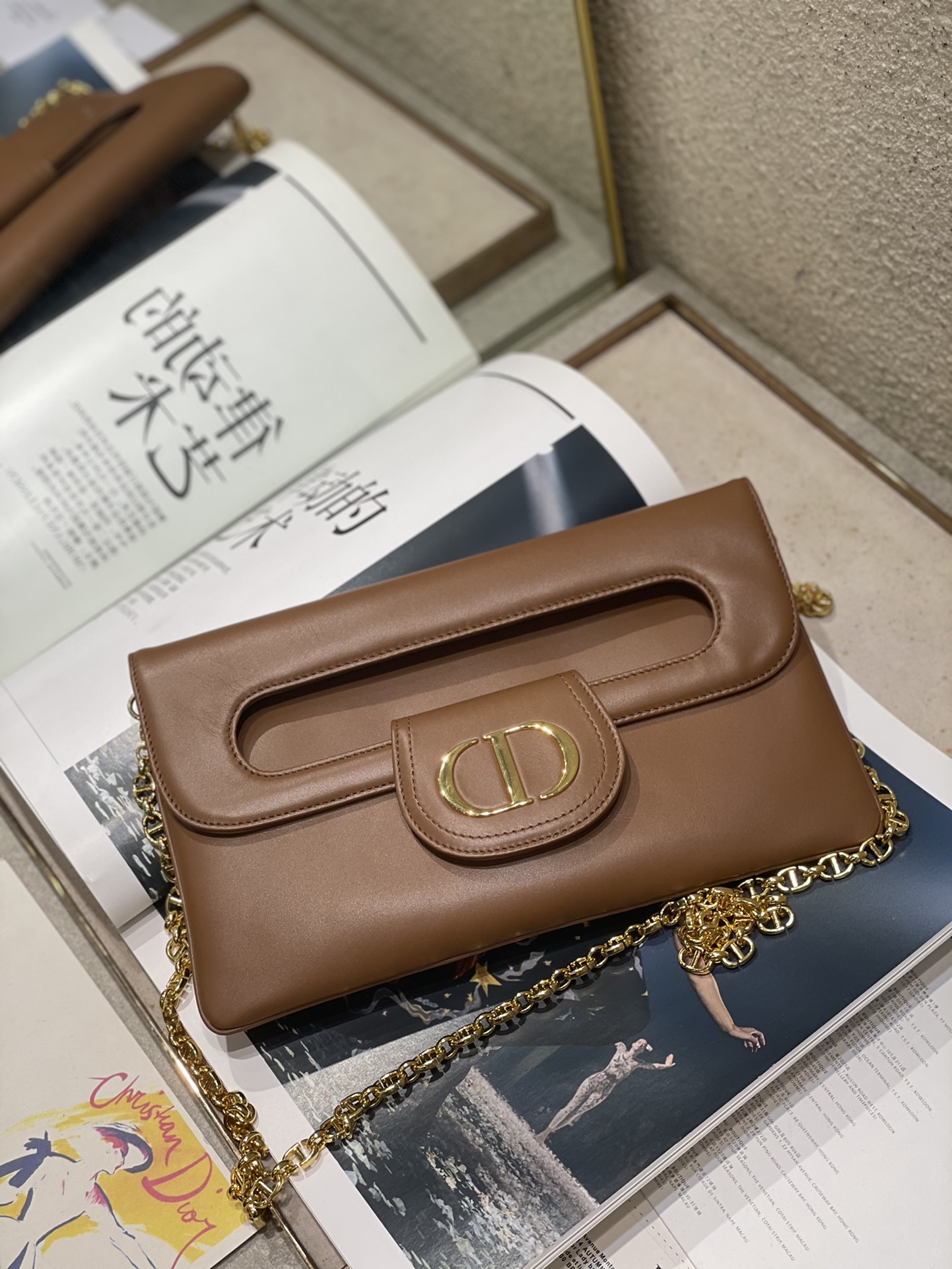 DiorDouble Bag Glossy Smooth Calfskin Magnetic Flap Chain-Link Shoulder Strap