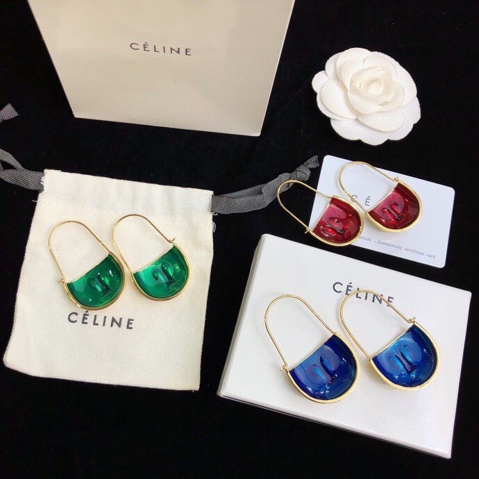 Celine赛琳耳钉Celine一直
