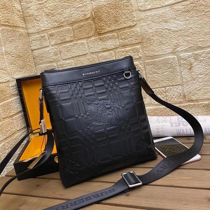 P【型号:2371-3】巴宝莉 BURBERRY新款单肩斜挎包【尺寸】24x27x6cm 品质(顶级 4