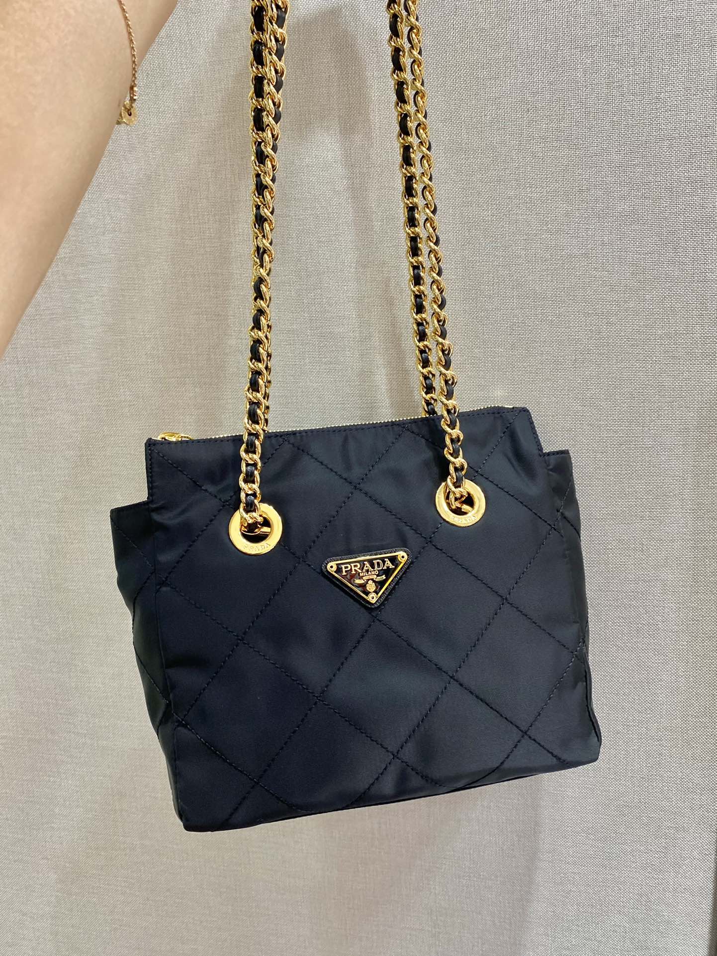 PRADA普拉达Vintage中古链条菱格流浪包1BD627