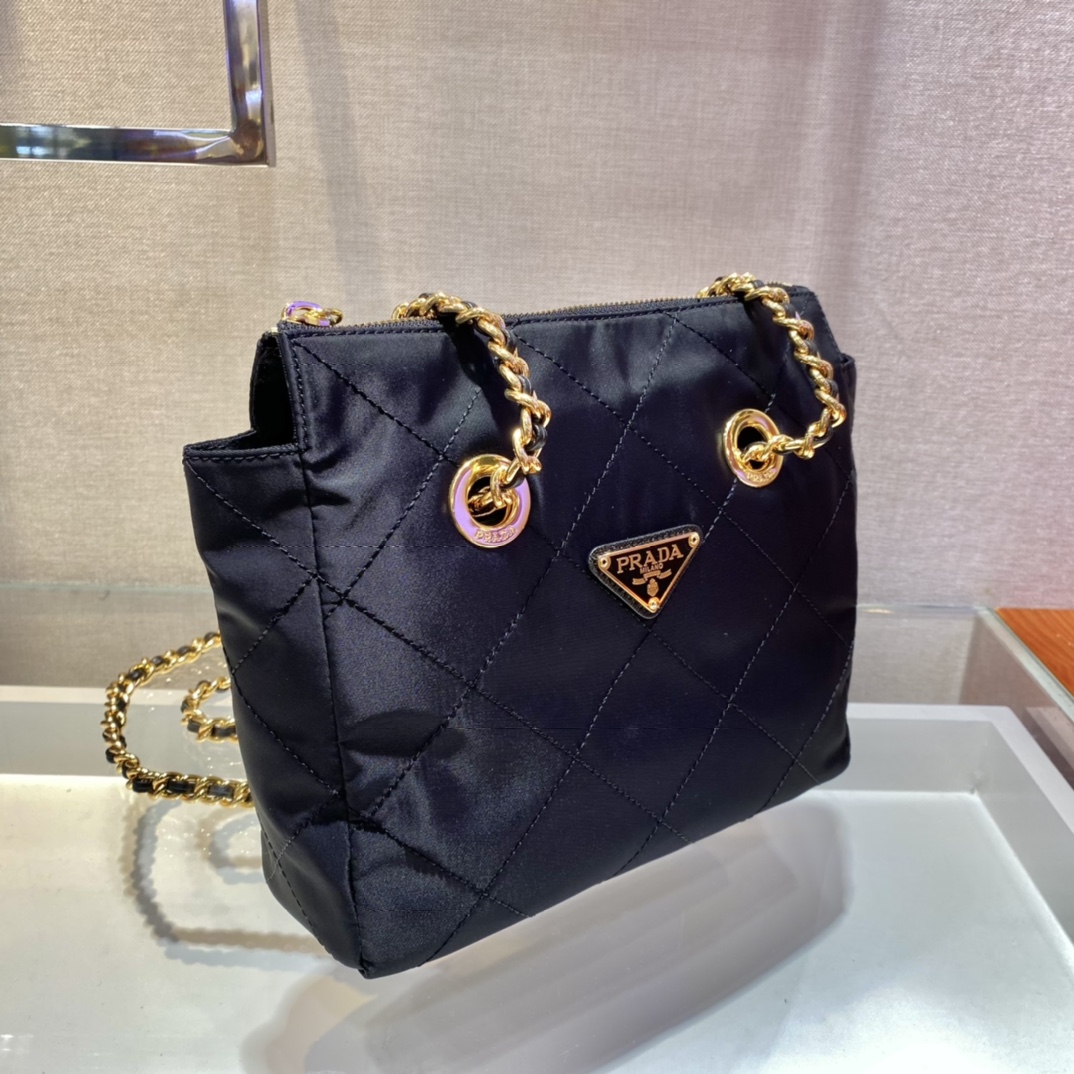 PRADA普拉达Vintage中古链条菱格流浪包1BD627