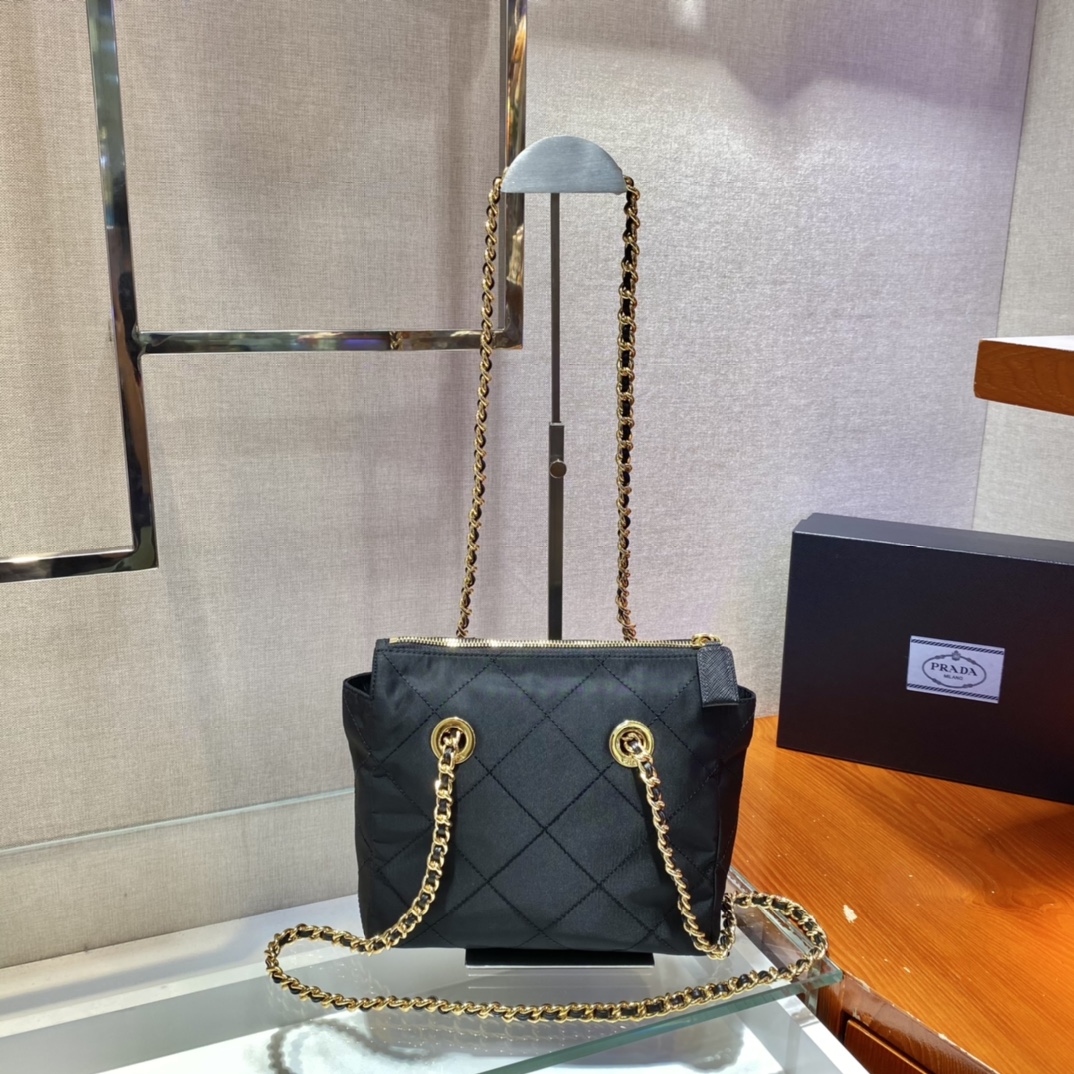 PRADA普拉达Vintage中古链条菱格流浪包1BD627