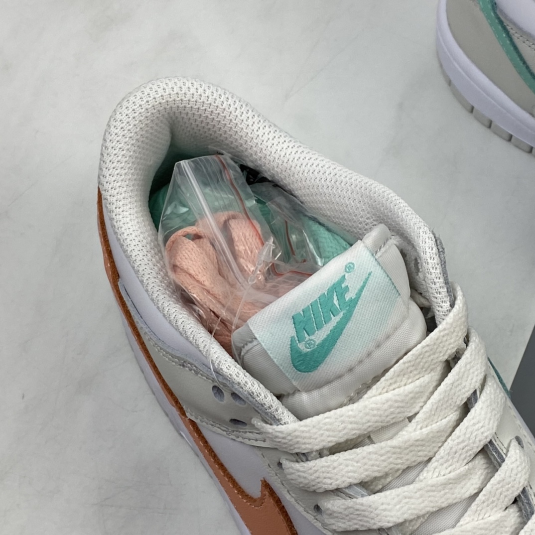 P300 Nike Dunk SB Low 象牙白拼接配色运动滑板鞋 CW1590-101