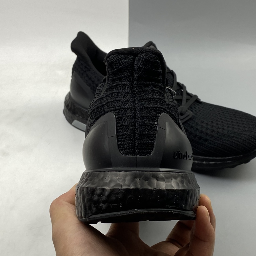 P180 Ad Ultra Boost 4.0 阿迪达斯全掌爆米花透气跑步鞋 BB6171