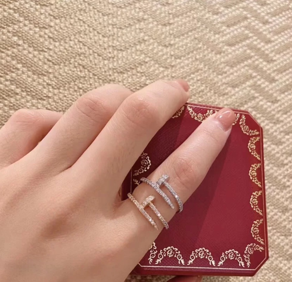 👑Cartier 卡地亚 经典满钻钉子戒指 高端定制进口电镀18k金 手工镶嵌上百颗顶级进口八心八箭钻石