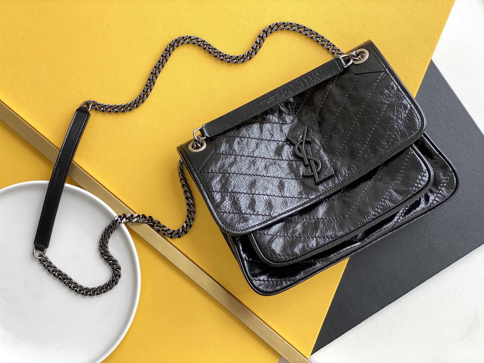 Black Quilted Chain Bag Medium with D-ring