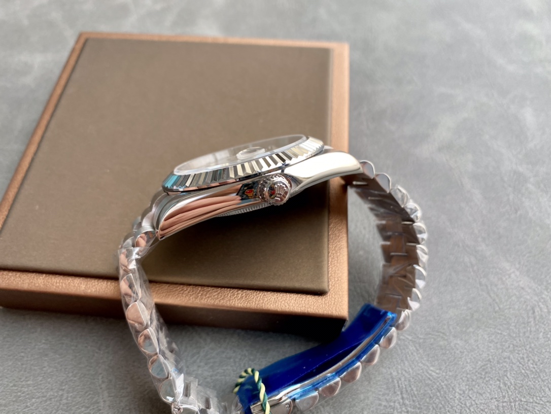 SK.Factory 労力士Rolex 双歴モデル 40mm 自動機械腕時計