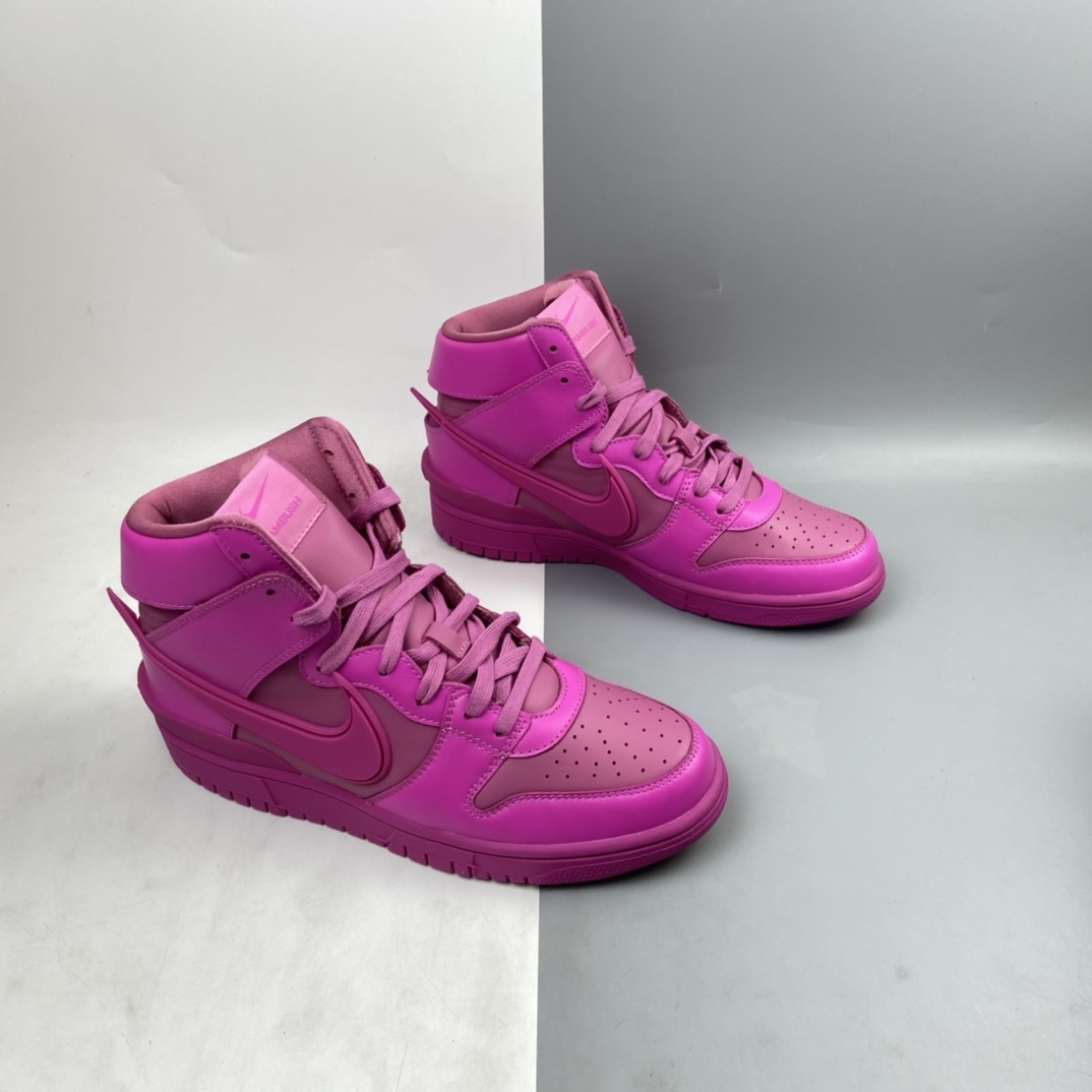 P450 AMBUSH x Nk Dunk High ”Lethal Pink” 扣篮系列高帮休闲运动滑板板鞋 CU7544-600