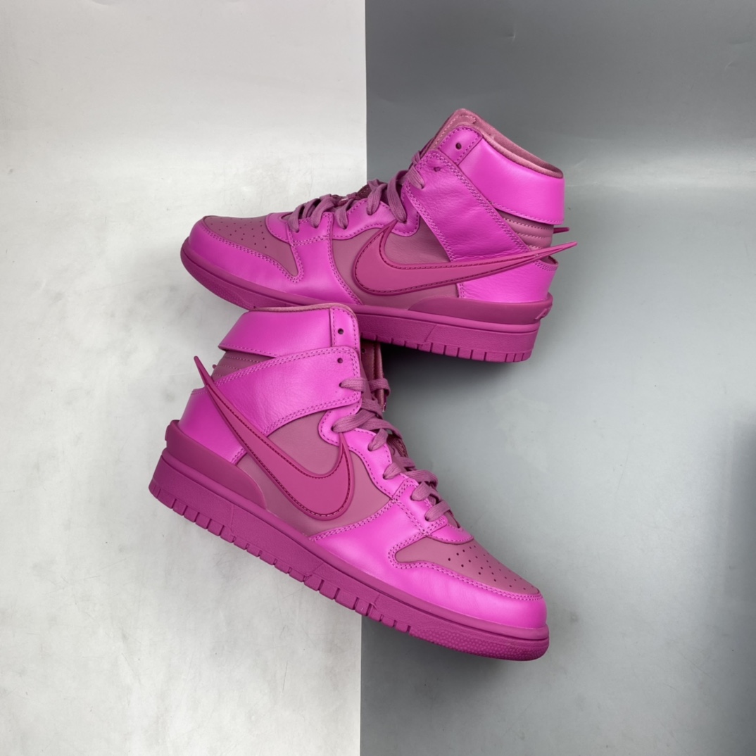 P450 AMBUSH x Nk Dunk High ”Lethal Pink” 扣篮系列高帮休闲运动滑板板鞋 CU7544-600
