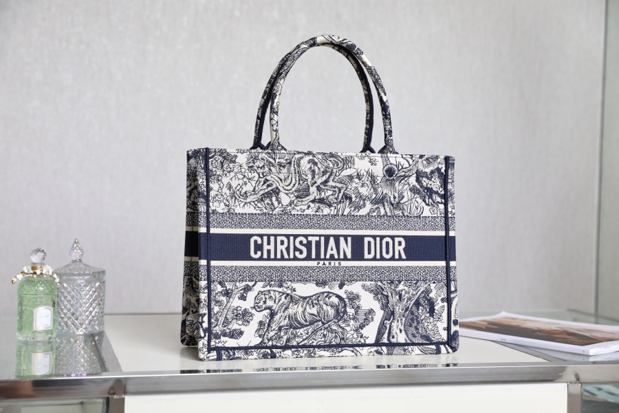 Dior Book Tote Handbags Tote Bags Best Quality Fake
 Blue Embroidery Spring/Summer Collection