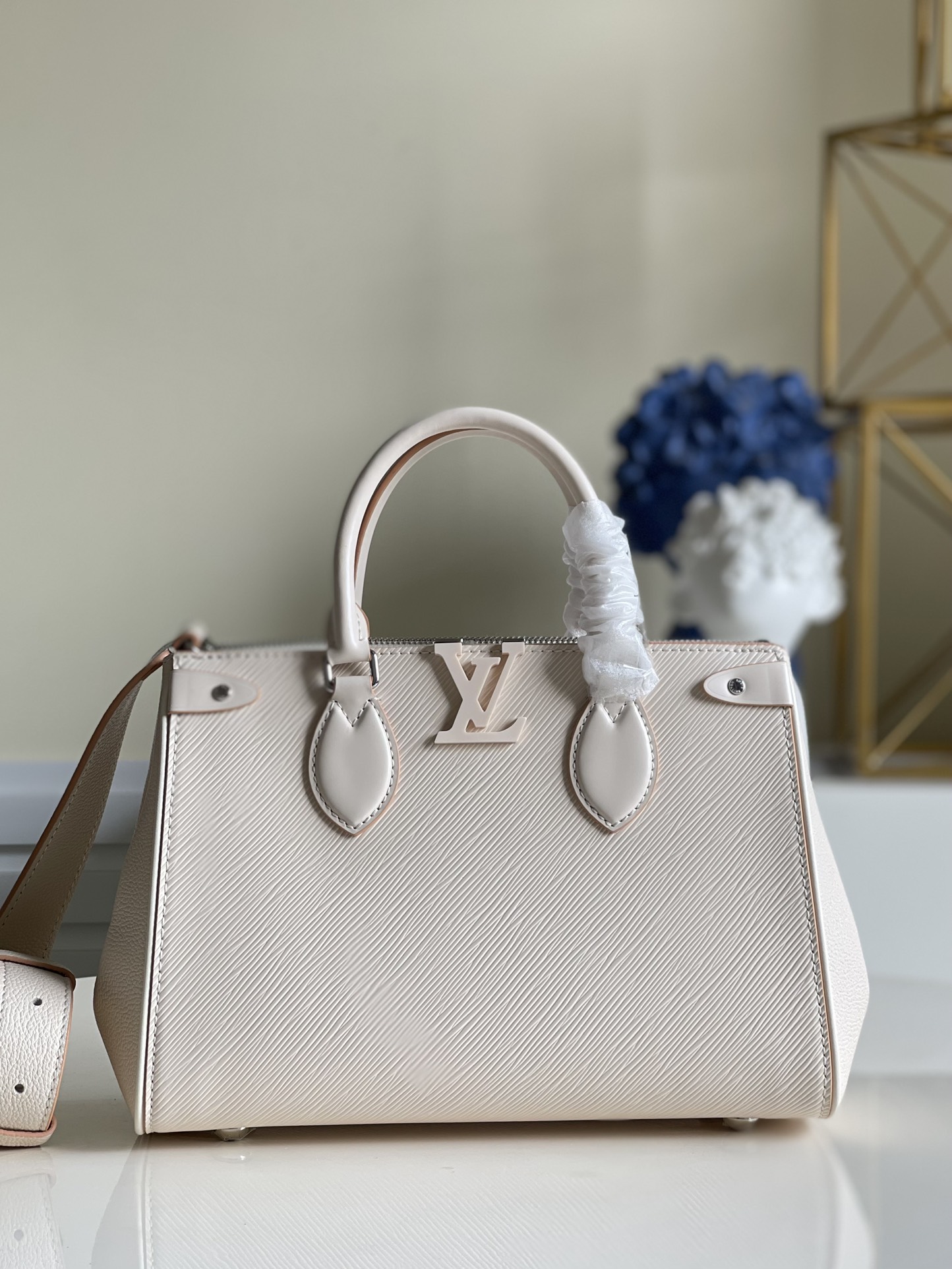 Louis Vuitton LV Grenelle Handbags Tote Bags Epi Mini M57680