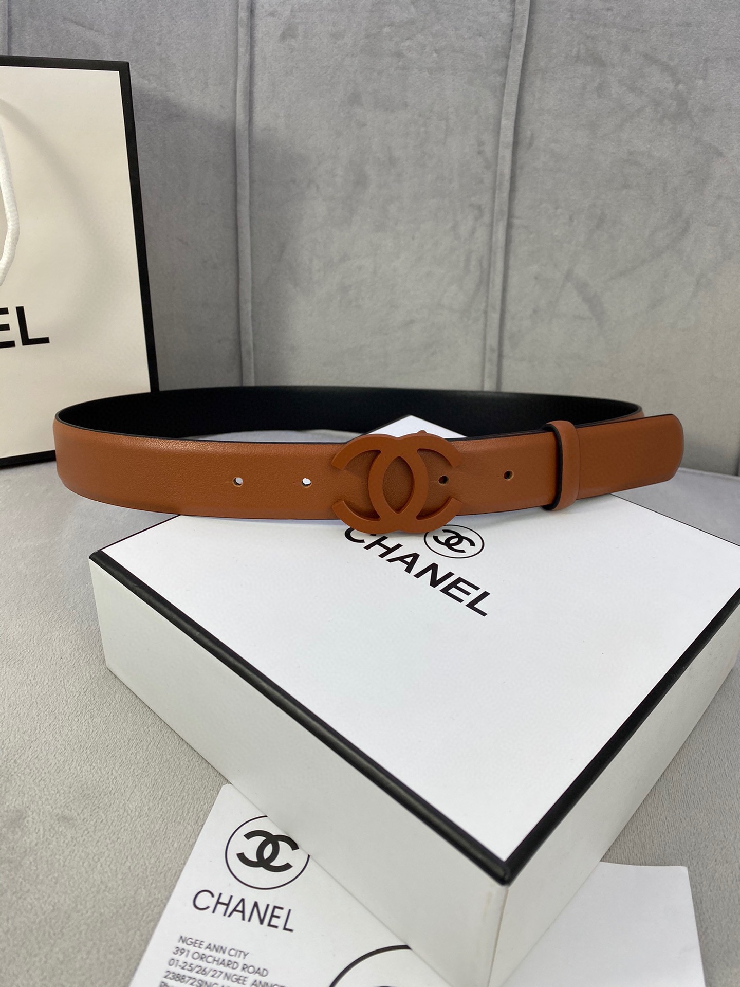  宽度3.0cm Chanel （香奈儿）女士腰带（小牛皮）经典扣头（内侧cnc走光处理）边角手感圆润配