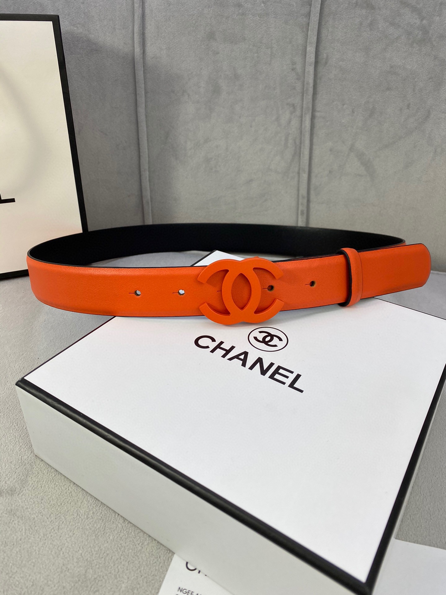  宽度3.0cm Chanel （香奈儿）女士腰带（小牛皮）经典扣头（内侧cnc走光处理）边角手感圆润配