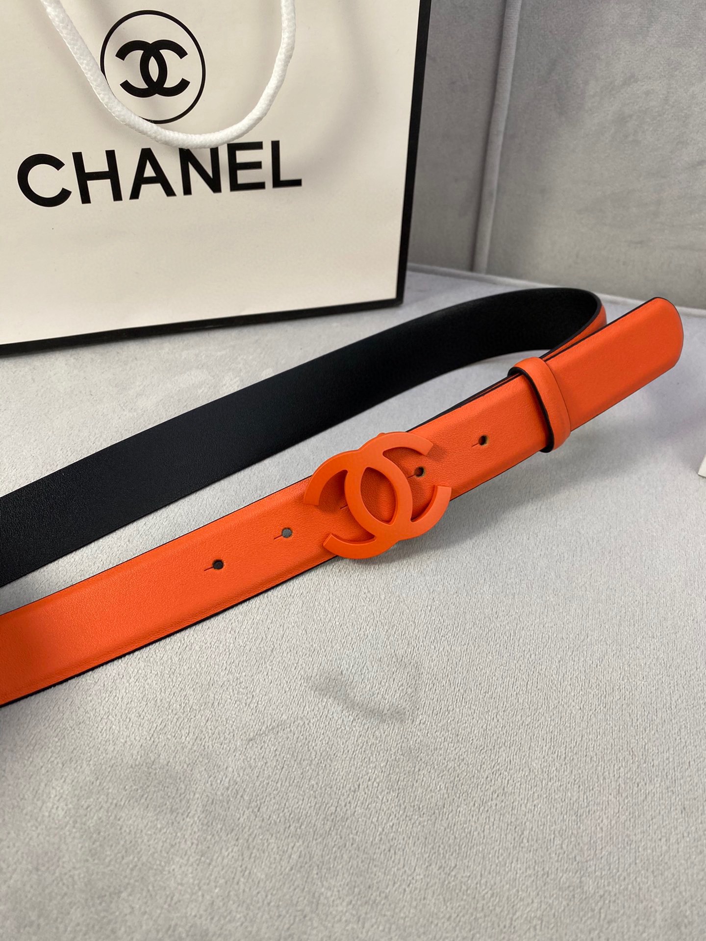  宽度3.0cm Chanel （香奈儿）女士腰带（小牛皮）经典扣头（内侧cnc走光处理）边角手感圆润配