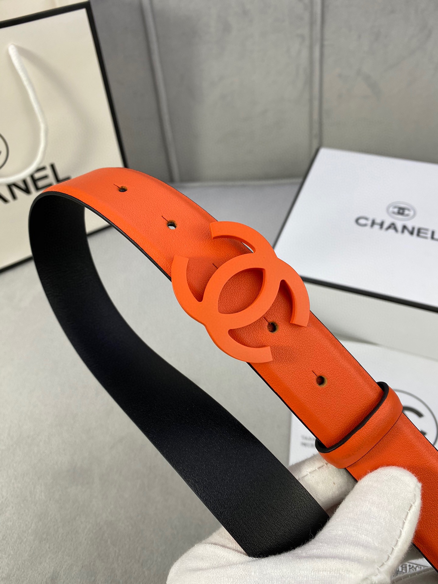  宽度3.0cm Chanel （香奈儿）女士腰带（小牛皮）经典扣头（内侧cnc走光处理）边角手感圆润配