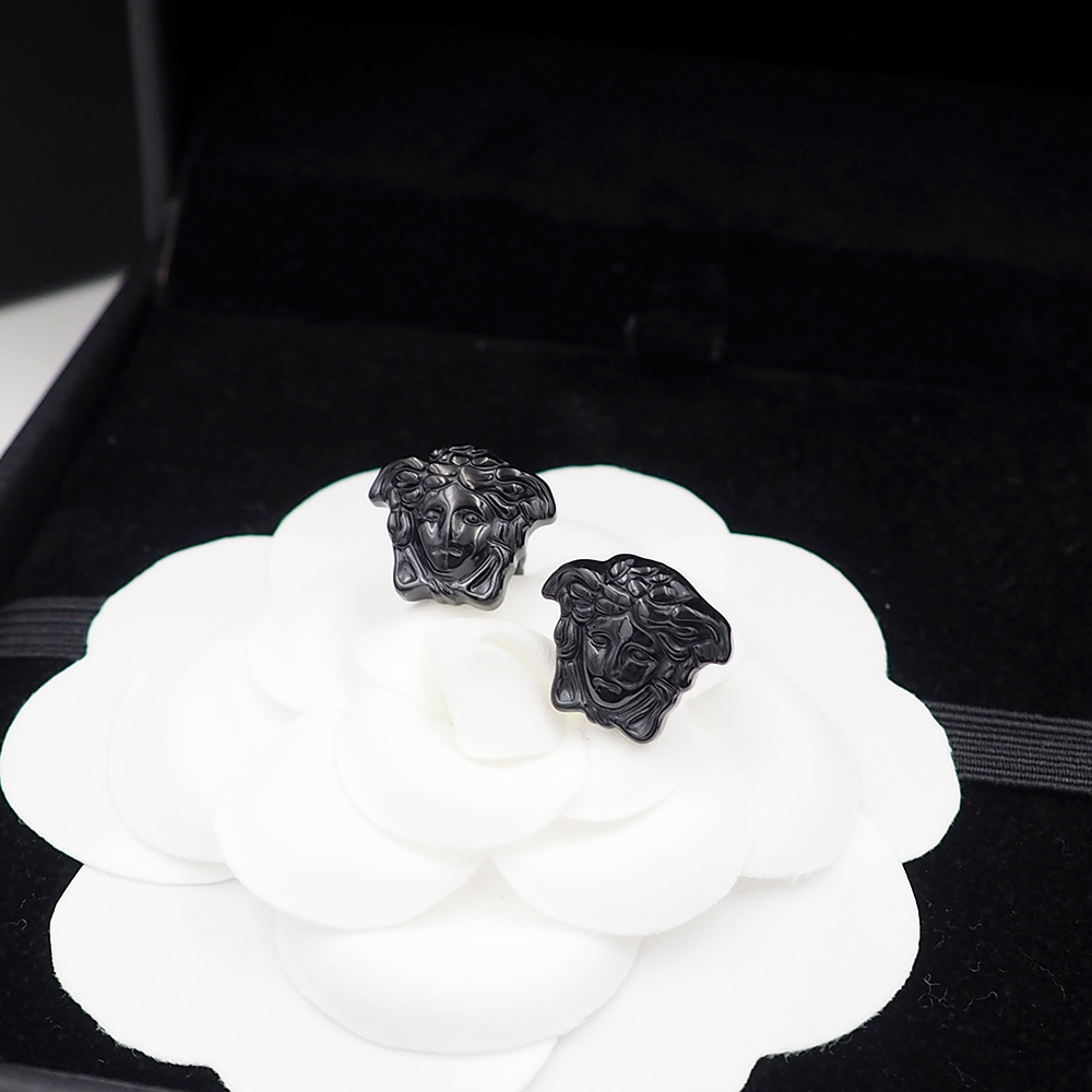 p140, Van Sage, VersaCE network syncs Medusa black headset X. - 图片 4