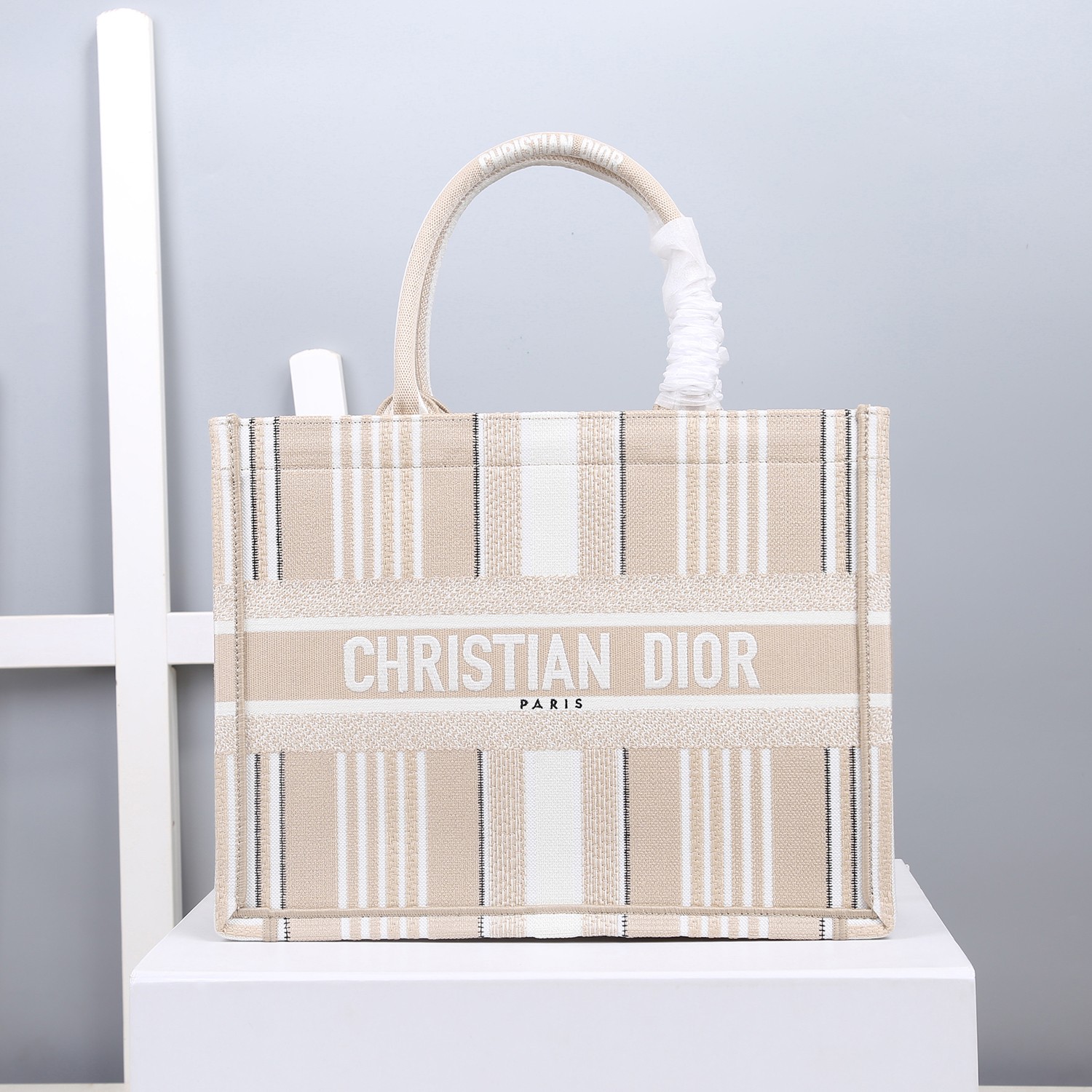 Dior Book Tote Buy Handbags Tote Bags Beige Embroidery