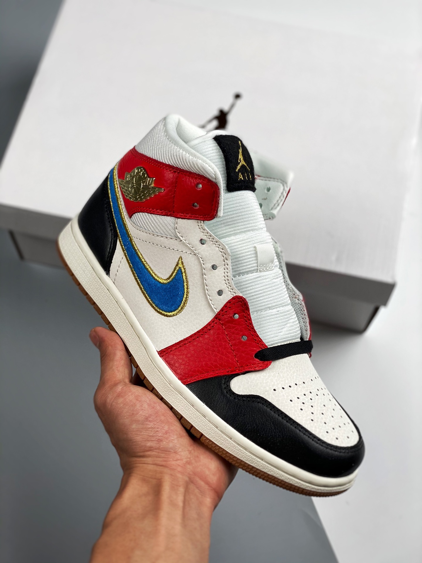 Versión verificable Air Jordan 1 Mid pequeño festivo, el mejor mid del mercado, calidad techo! La única versión correct…