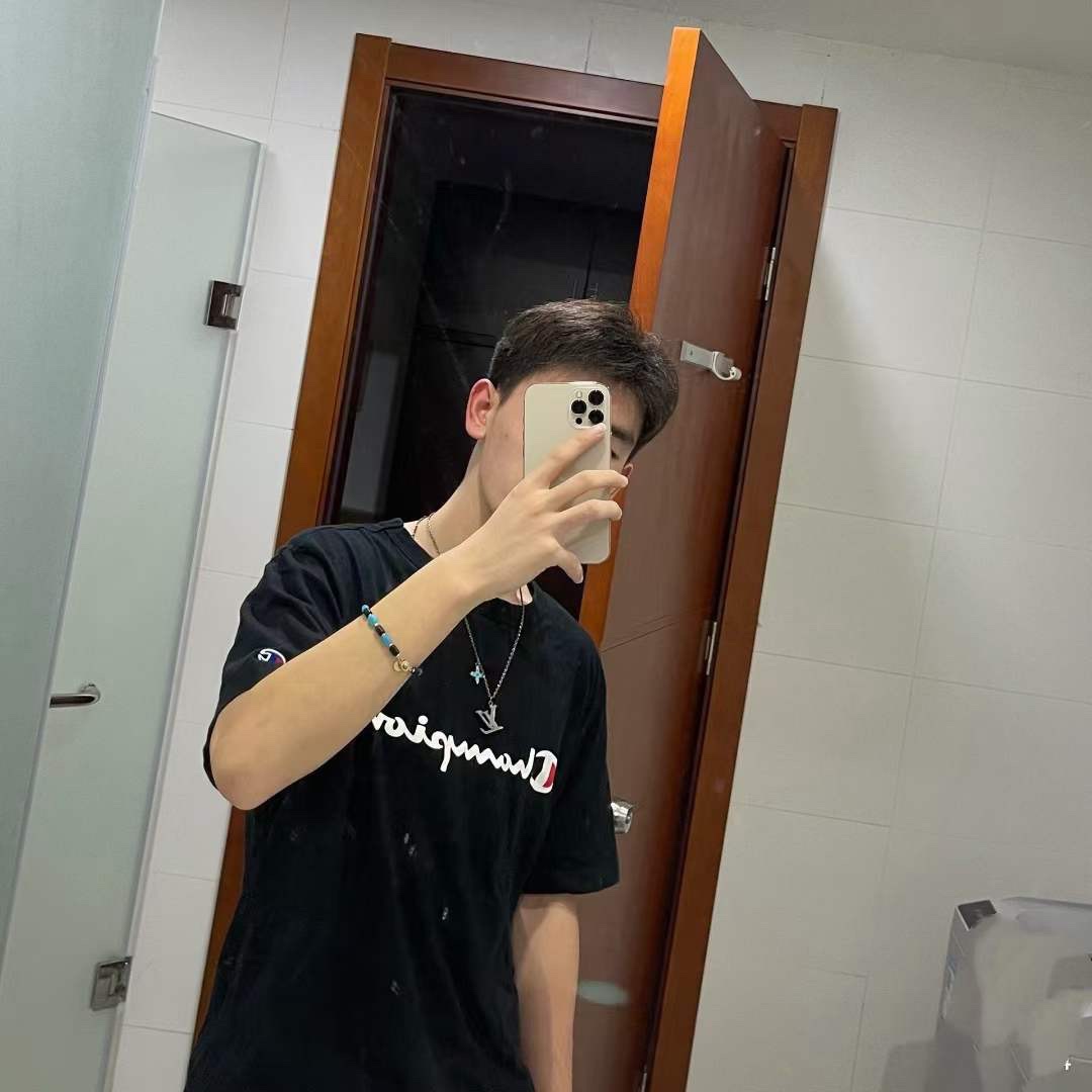 NO:101847,Louis Vuitton #New Product Louis Vuitton Monogram Turquoise Men's Monogram floral pattern pendant with shiny resin makes this necklace burst into bright colors. Multi-layer center pendant reinterprets the LV first letter logo. Chain length 46 cm   5 cm, Lv necklace, louis vuitton,louis vuitton,louis vuitton,louis vuitton,necklace19860909路易威登#新品 Louis Vuitton Monogram 绿松石男士项 镶有亮泽树脂的 Monogram 花卉纹饰挂件令此项链迸发鲜艳色彩.多层中心吊坠重新诠释了 LV 首字母标识. 链长46厘米 5 厘米,Lv项链,louis vuitton,louis vuitton,louis vuitton,necklace,Jewelry