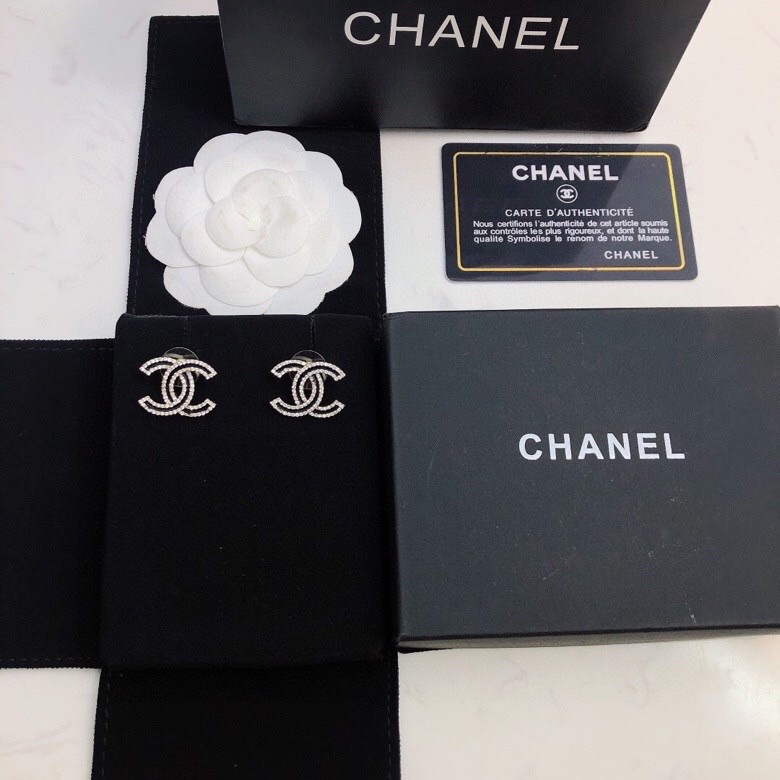 Chanel Haute Joaillerie Fine Jewelry Earrings Necklace Ring Ref.61BED9CF 6