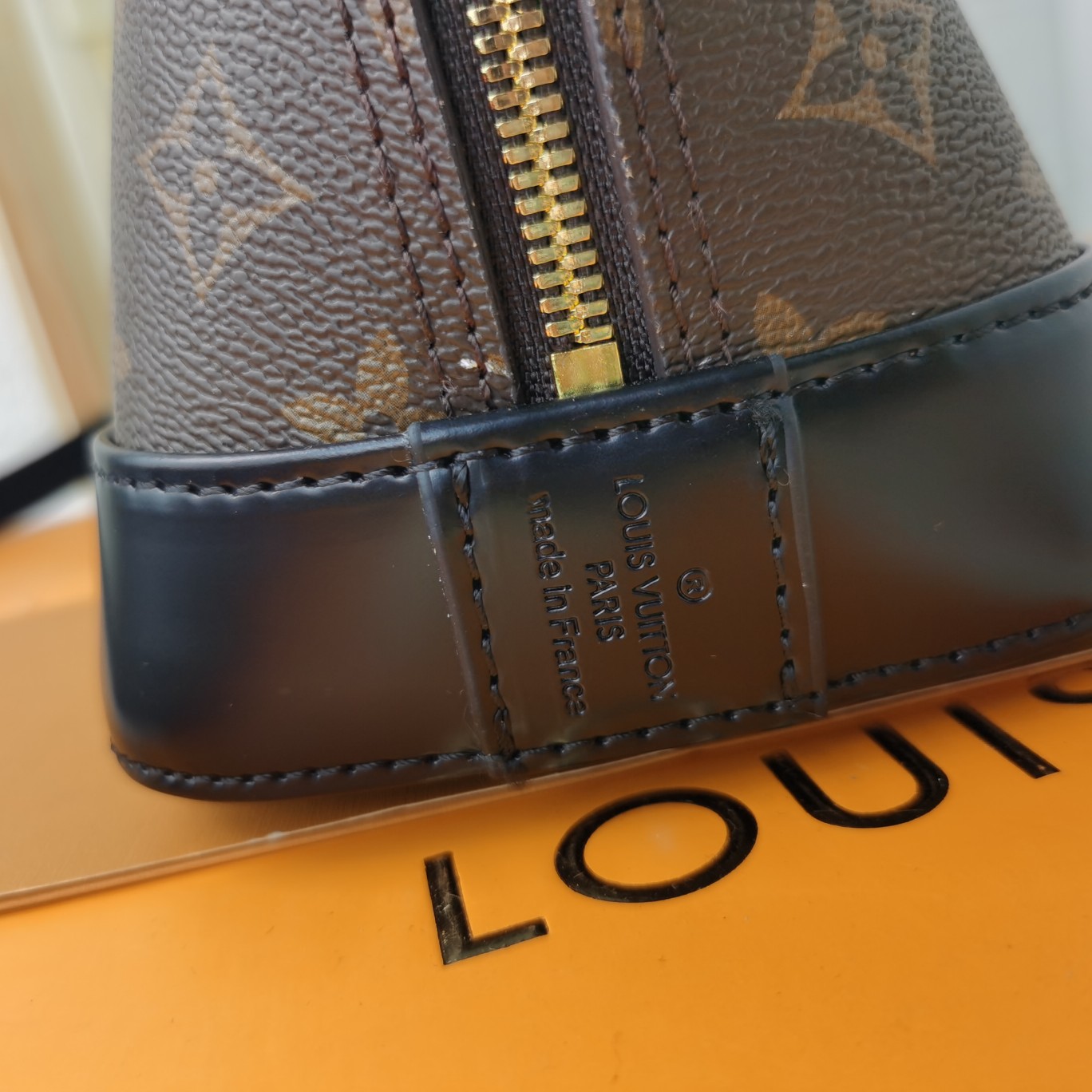 高品質ベイクラシックベッカーバッグ