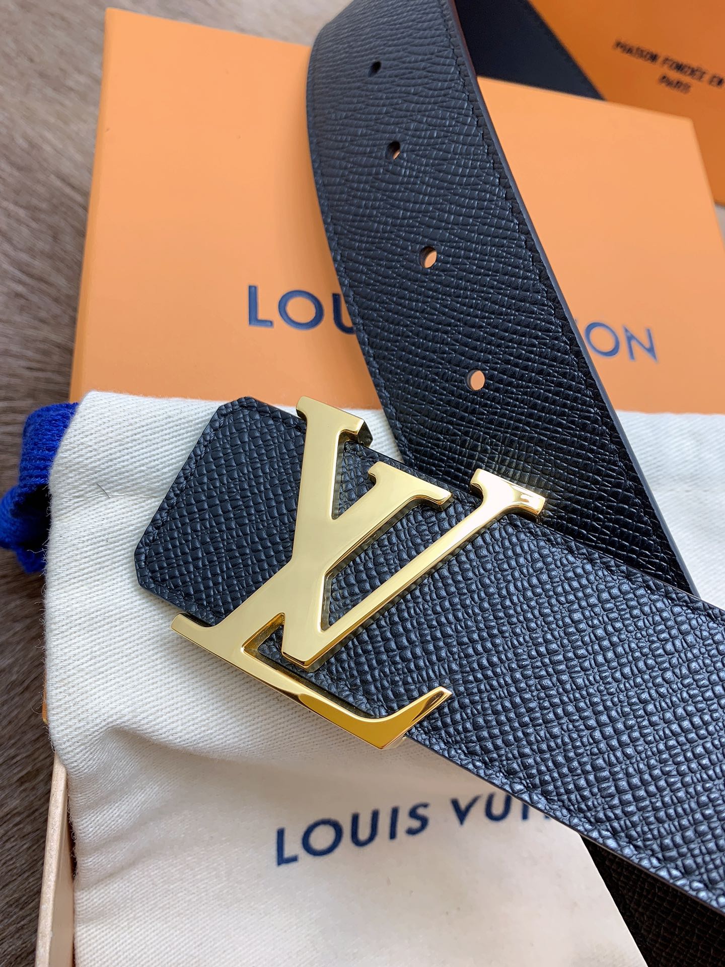 LV4.0cm男士腰带原单品质质感十足款式百搭时尚