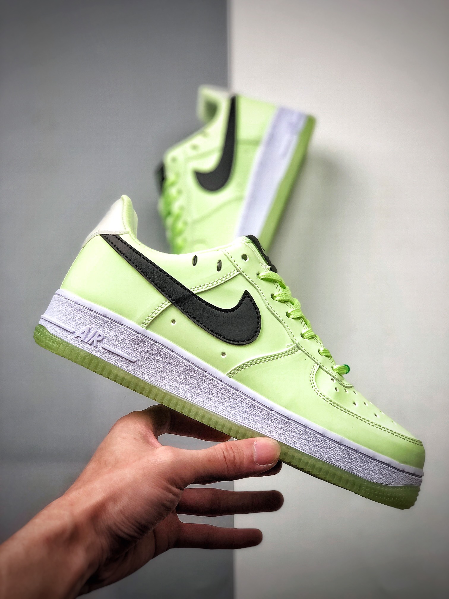 220 NIKE FORCE空军一号运动休闲板鞋   CT3228-701