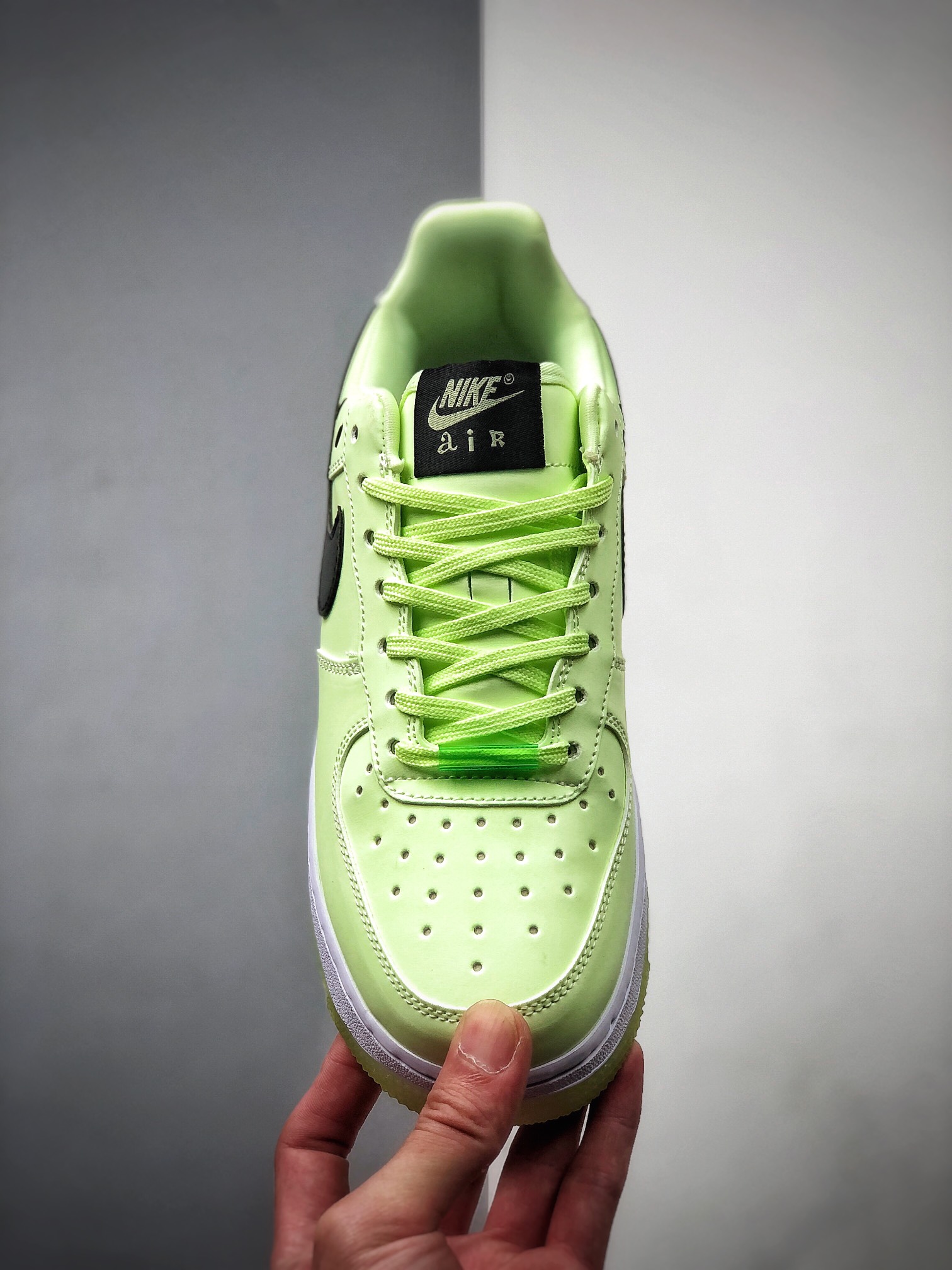 220 NIKE FORCE空军一号运动休闲板鞋   CT3228-701