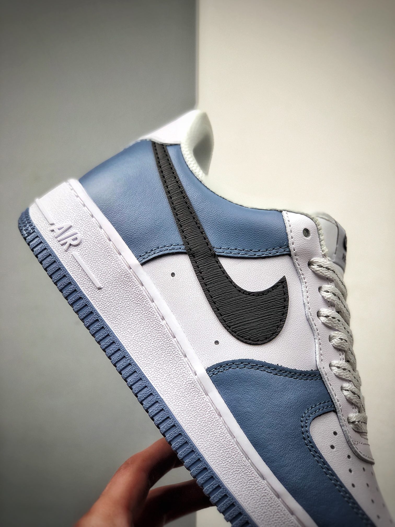 240 NIKE FORCE空军一号运动休闲板鞋   CQ5059-109